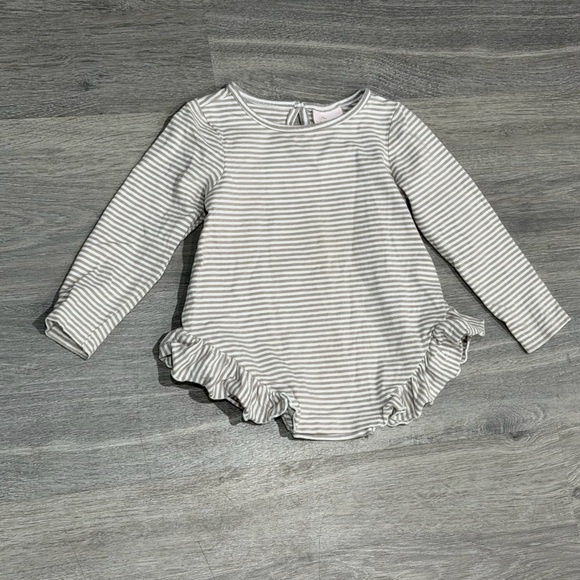 Savannah Gray and White Striped Ruffle Edge Top 18 Months - Picture 1 of 4